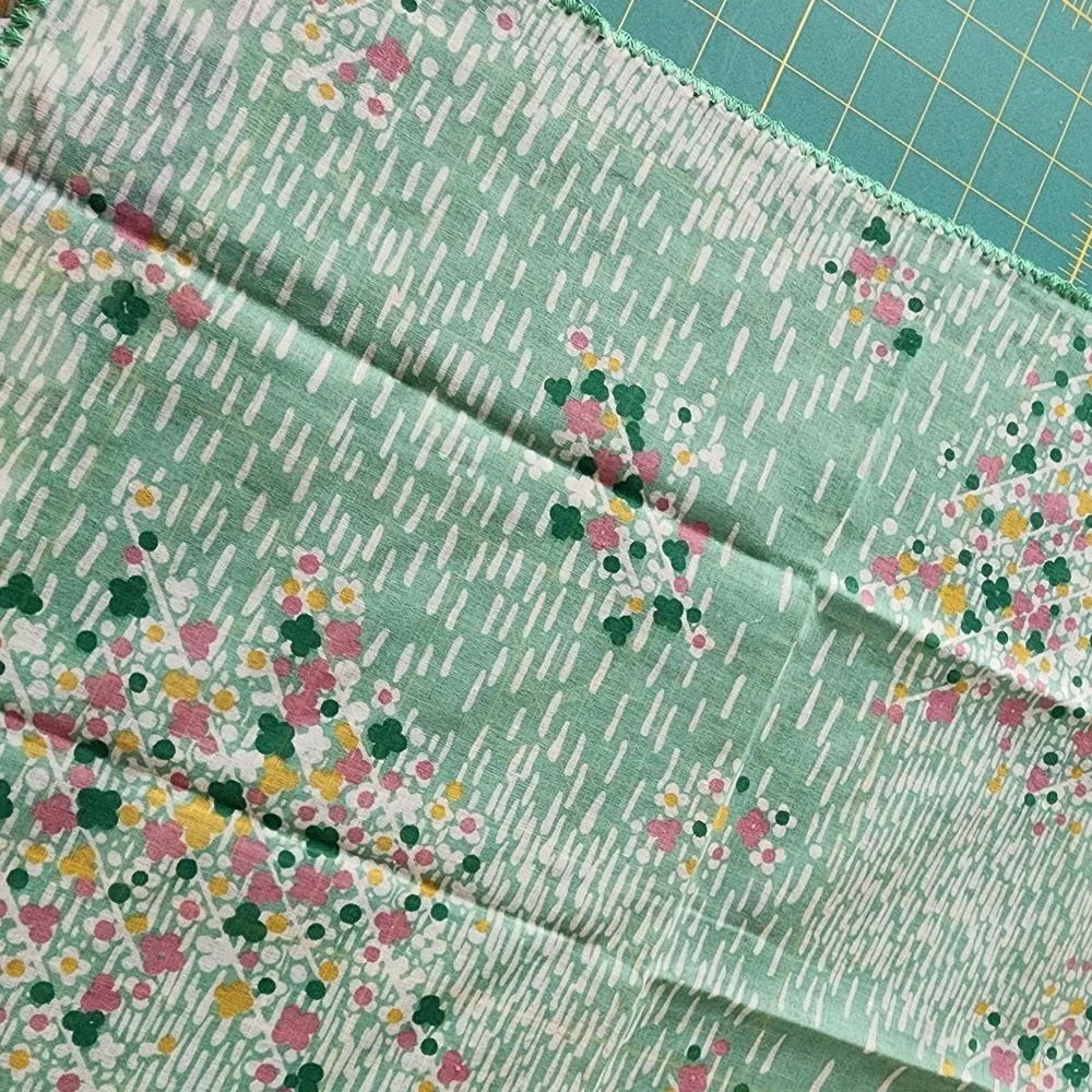 Vintage Caro‎ Laurie Spring Floral Scarf Colorful Dainty Romantic Pastel 70s Mod